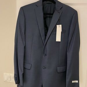 Calvin Klein NWT Man Classic Fit Suit  Jacket size 40Long color blue
